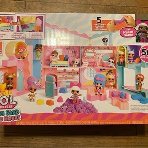 L. O. L. Home Sand Magical Squish Sand Playset Giant Opening Original Mga Lol